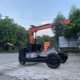Cần cẩu thủy lực 1 tấn có hệ thống di chuyển điện 24v nhẹ nhàng , cơ động phục vụ nhà xưởng và công trình